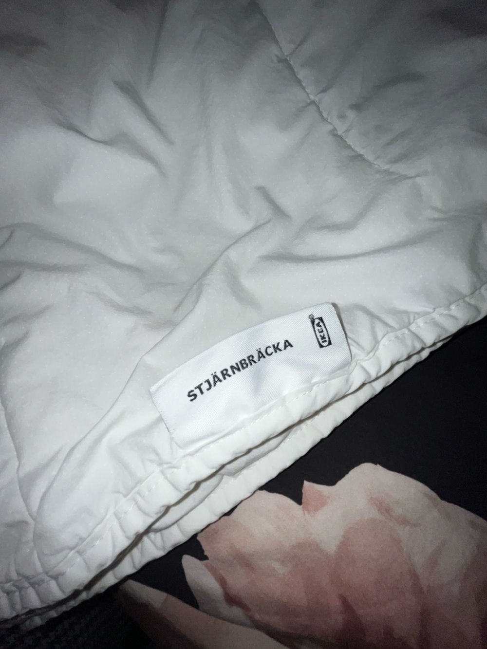 IKEA ~ White Comforter~ STJARNBRACKA~ Twin 80x58”